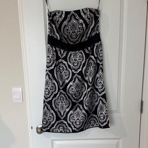 White House Black Market Strapless Black and White Dress
